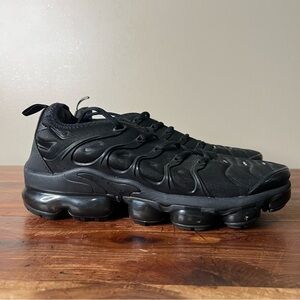 Nike Air VaporMax Plus Triple Black Size 11